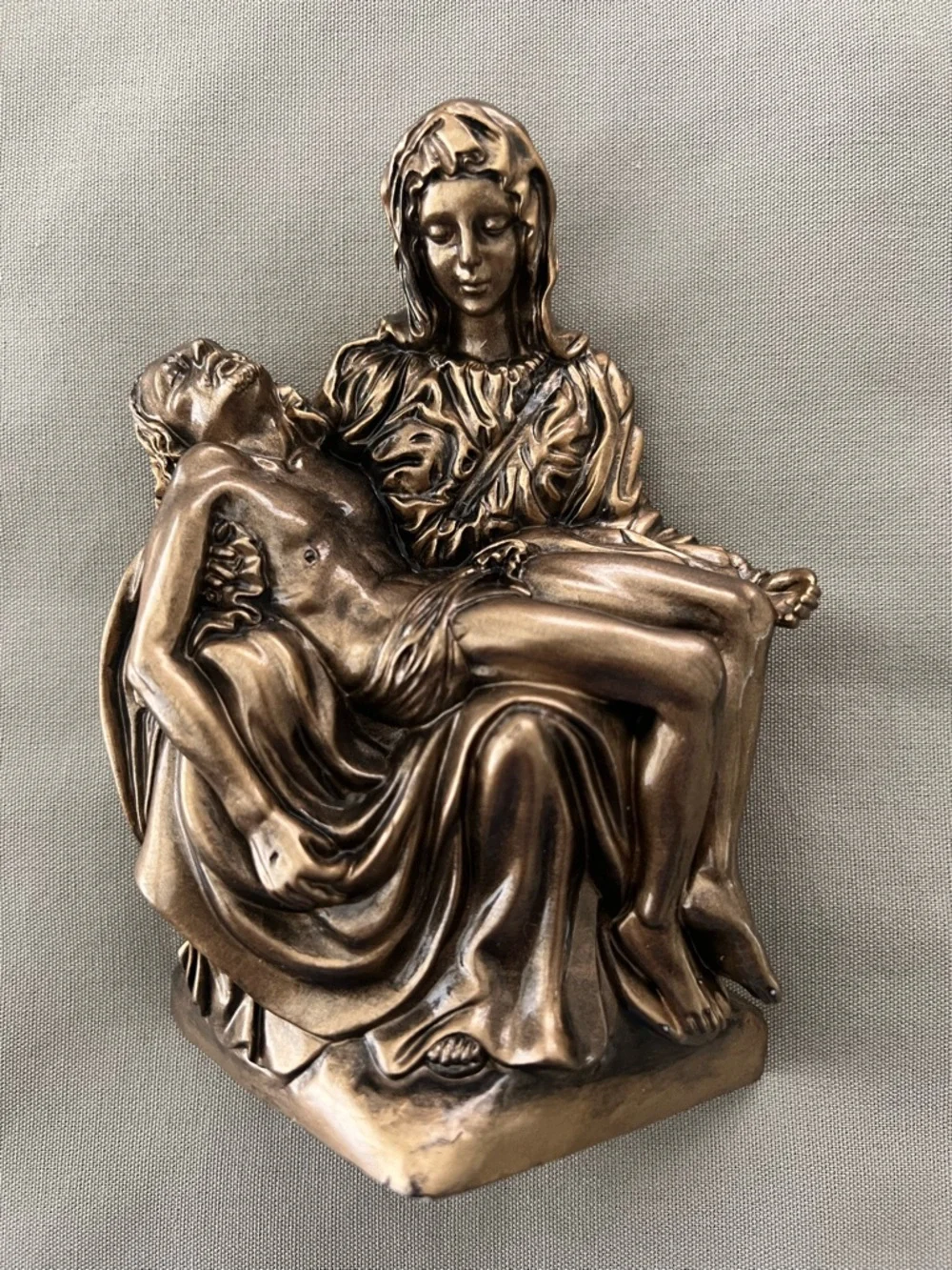 Batesville Life Symbols Hand-Painted Pietà Mother Mary Statue 1999